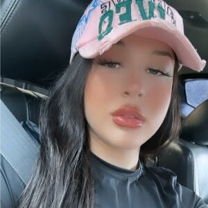 Meet your Posher, Ayla